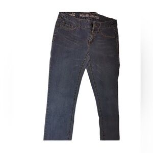 MOSSIMO JEANS SIZE 3 JUNIORS